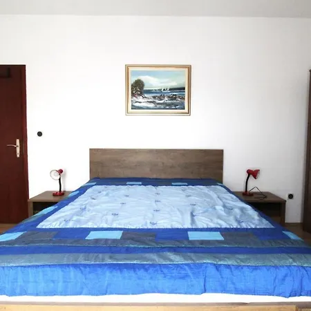 Vera Apartment